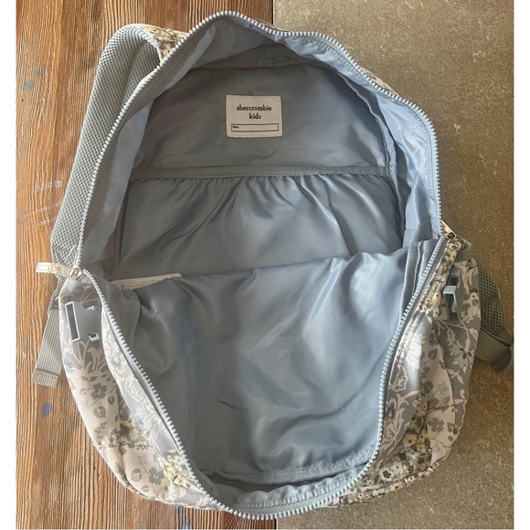ABERCROMBIE & FITCH Set of Backpack and Lunchbox - Picture 10 of 13
